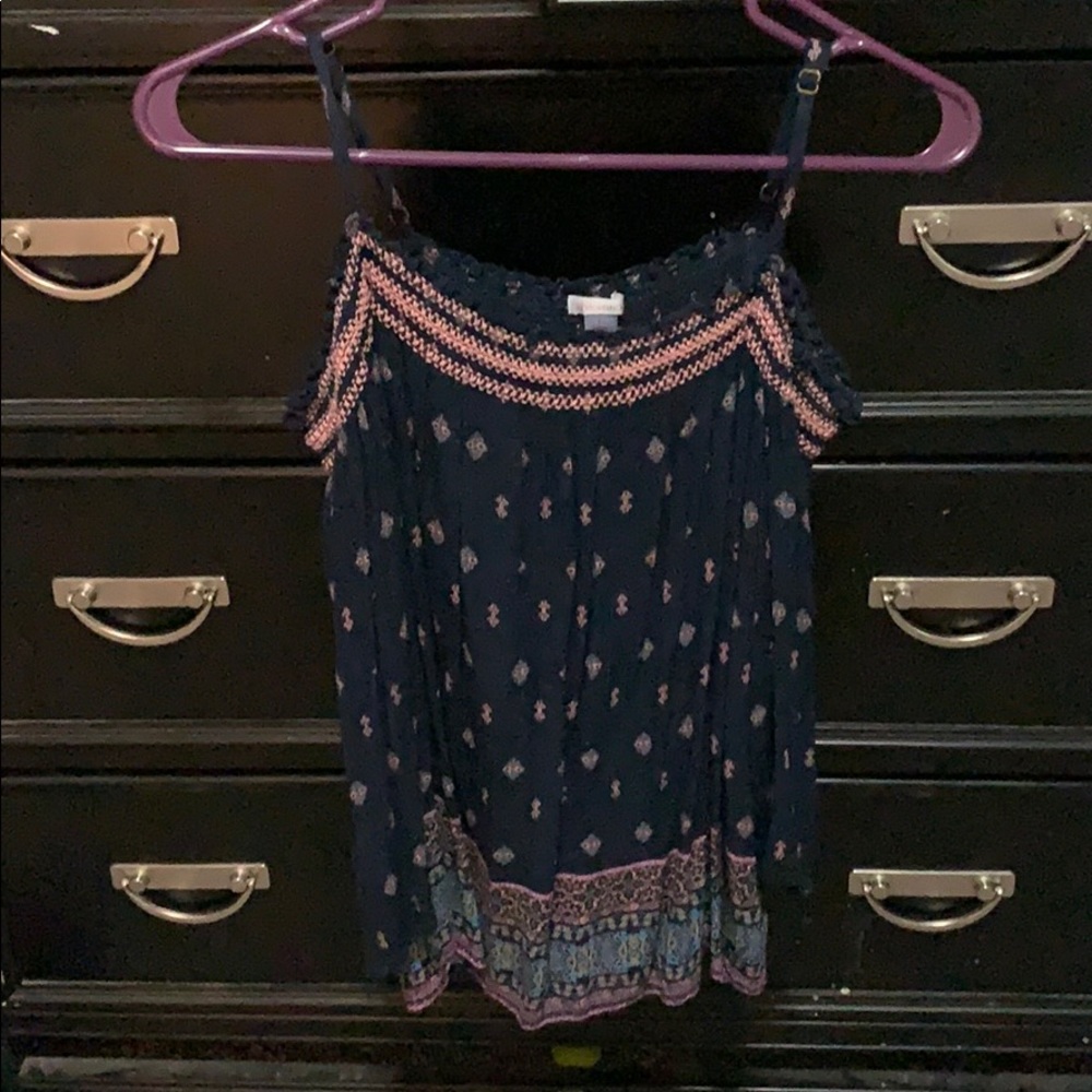 Super cute top!! 💕